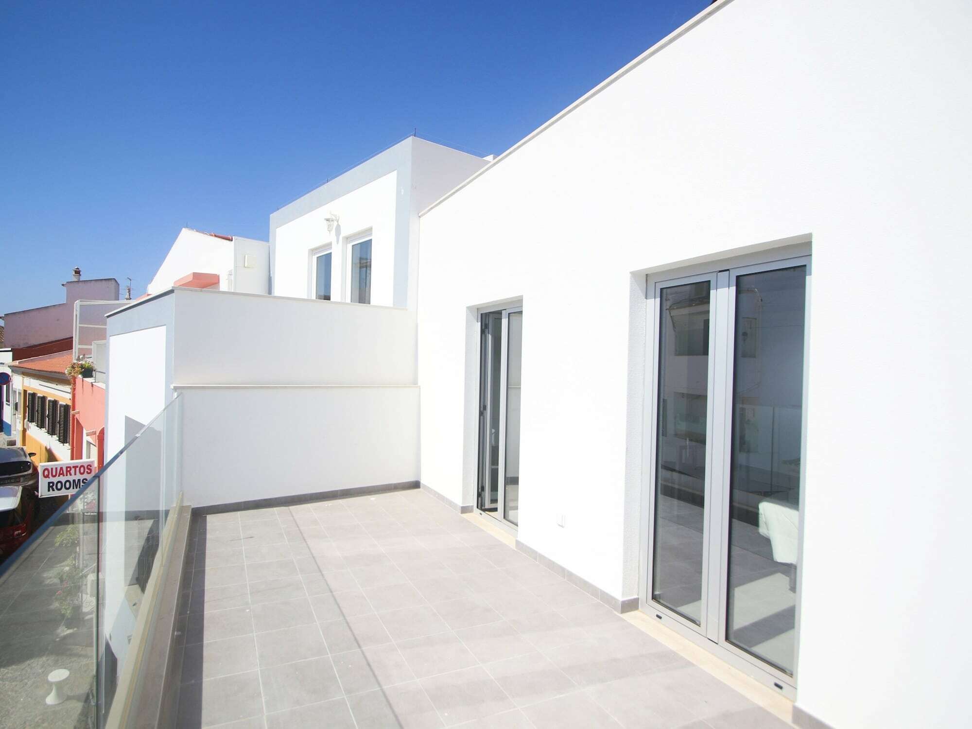 Guest House Lovely Swan Lagos Exterior foto